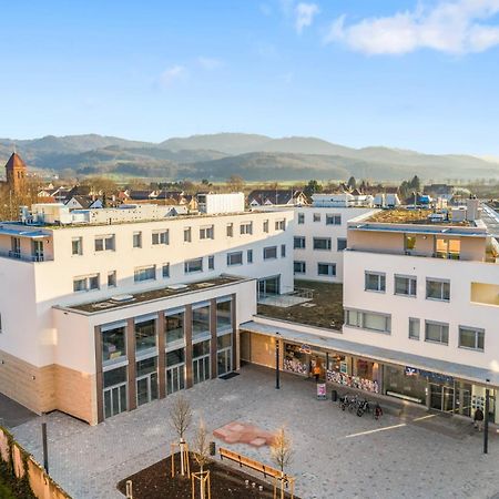 Empire Living: Denzlingen Marktplatz Exterior photo