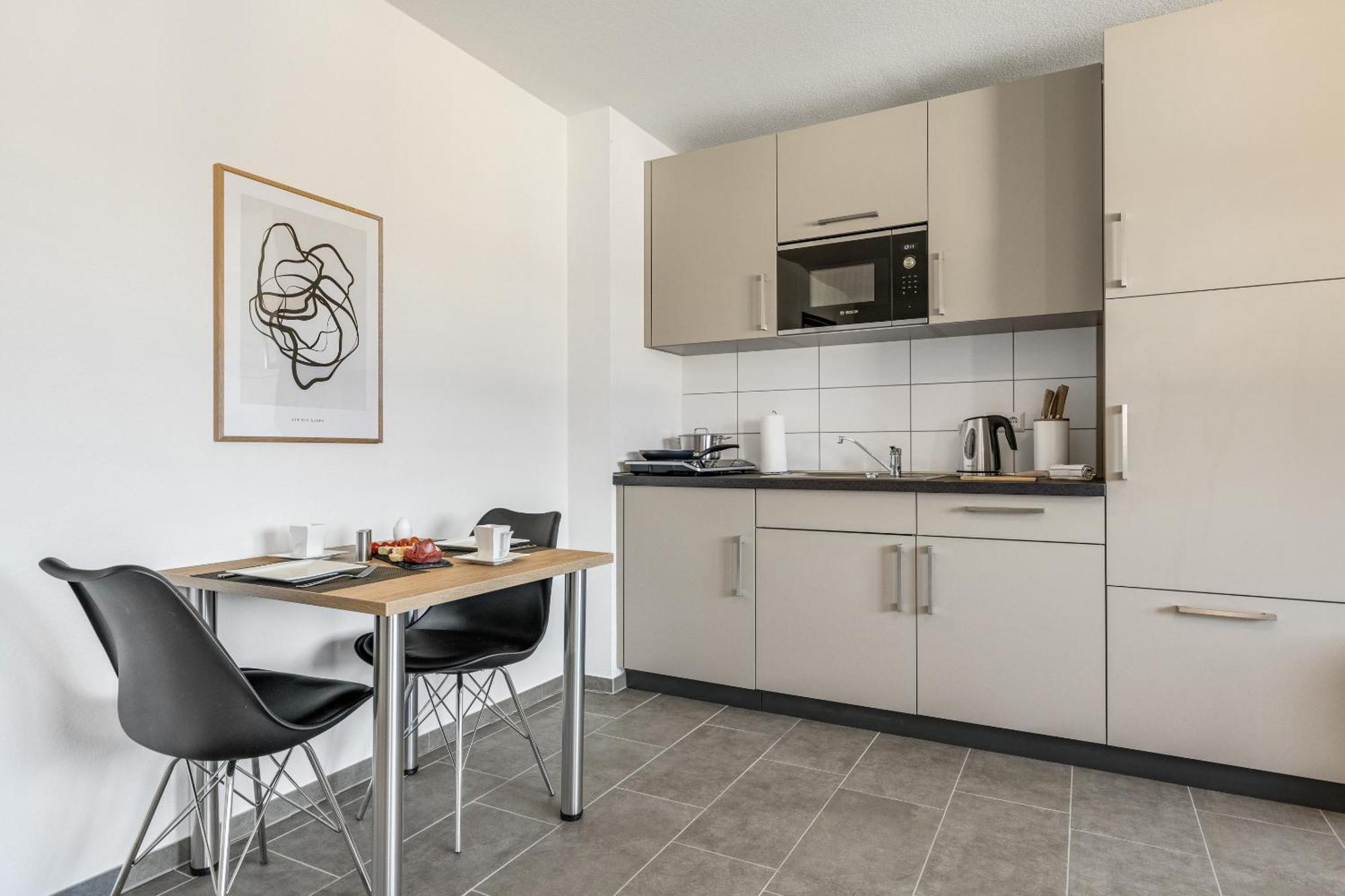 Empire Living: Denzlingen Marktplatz Exterior photo